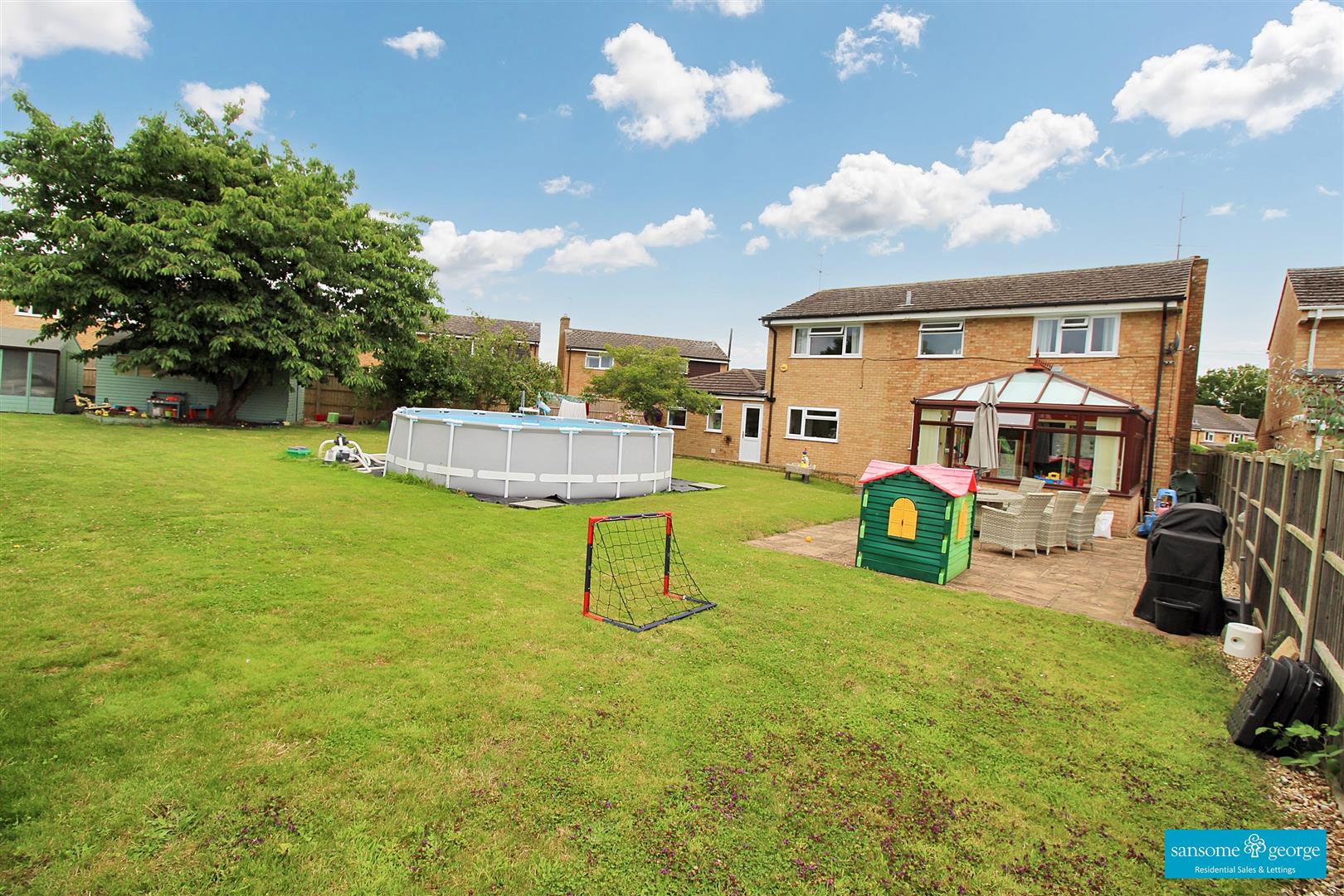 Farm Drive, Tilehurst, Reading